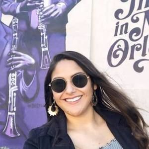 Meet your Posher, Daniela